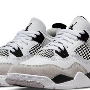 Air Jordan 4 Retro Little Kids' Sneakers